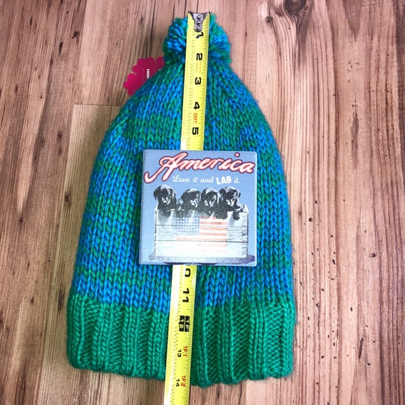 NEW Marled Pom Hat Women’s NWT - Picture 9 of 13